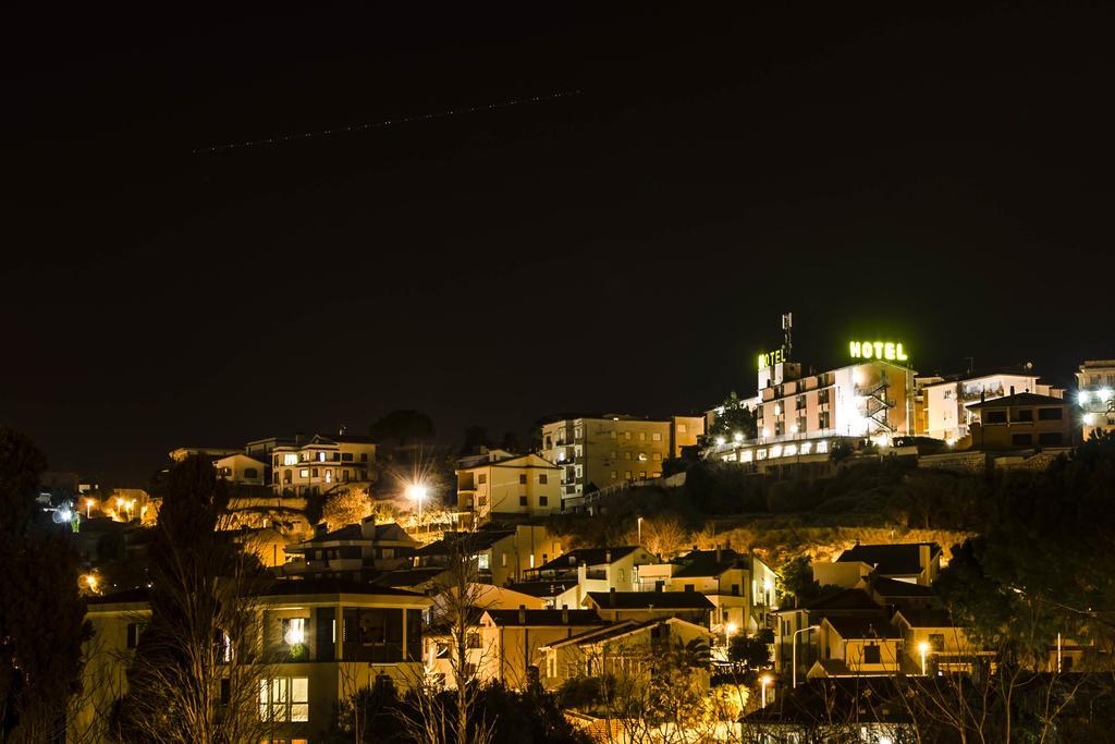 Hotel Tarconte Tarquinia Bagian luar foto