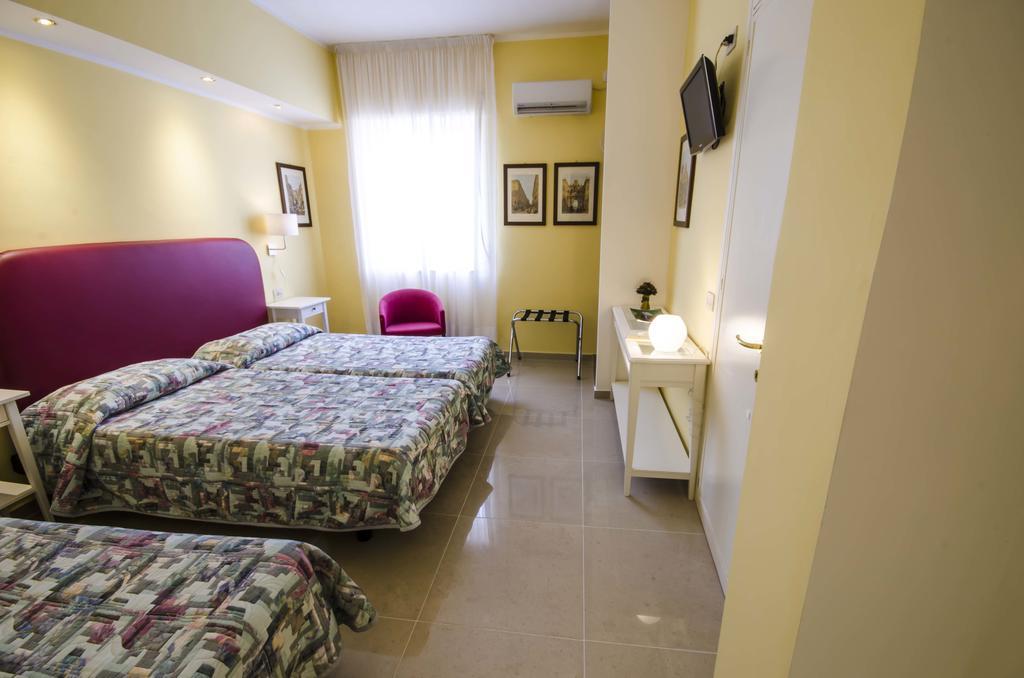 Hotel Tarconte Tarquinia Bagian luar foto
