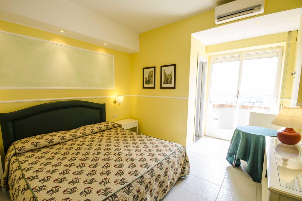 Hotel Tarconte Tarquinia Bagian luar foto