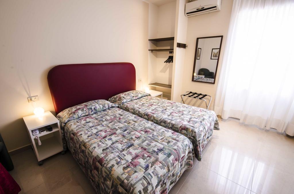 Hotel Tarconte Tarquinia Bagian luar foto